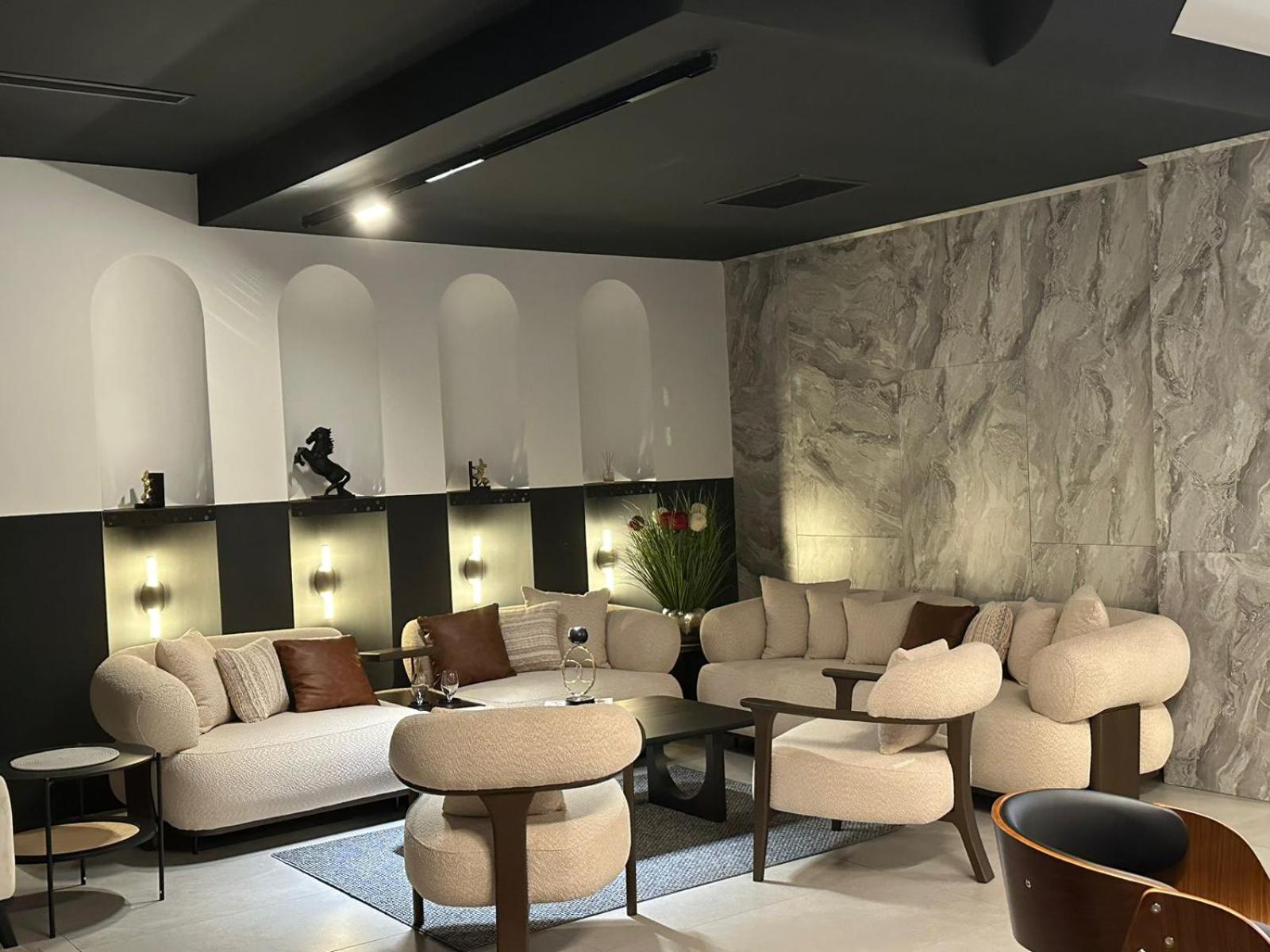 Ador Hotel North Mitrovica Dış mekan fotoğraf