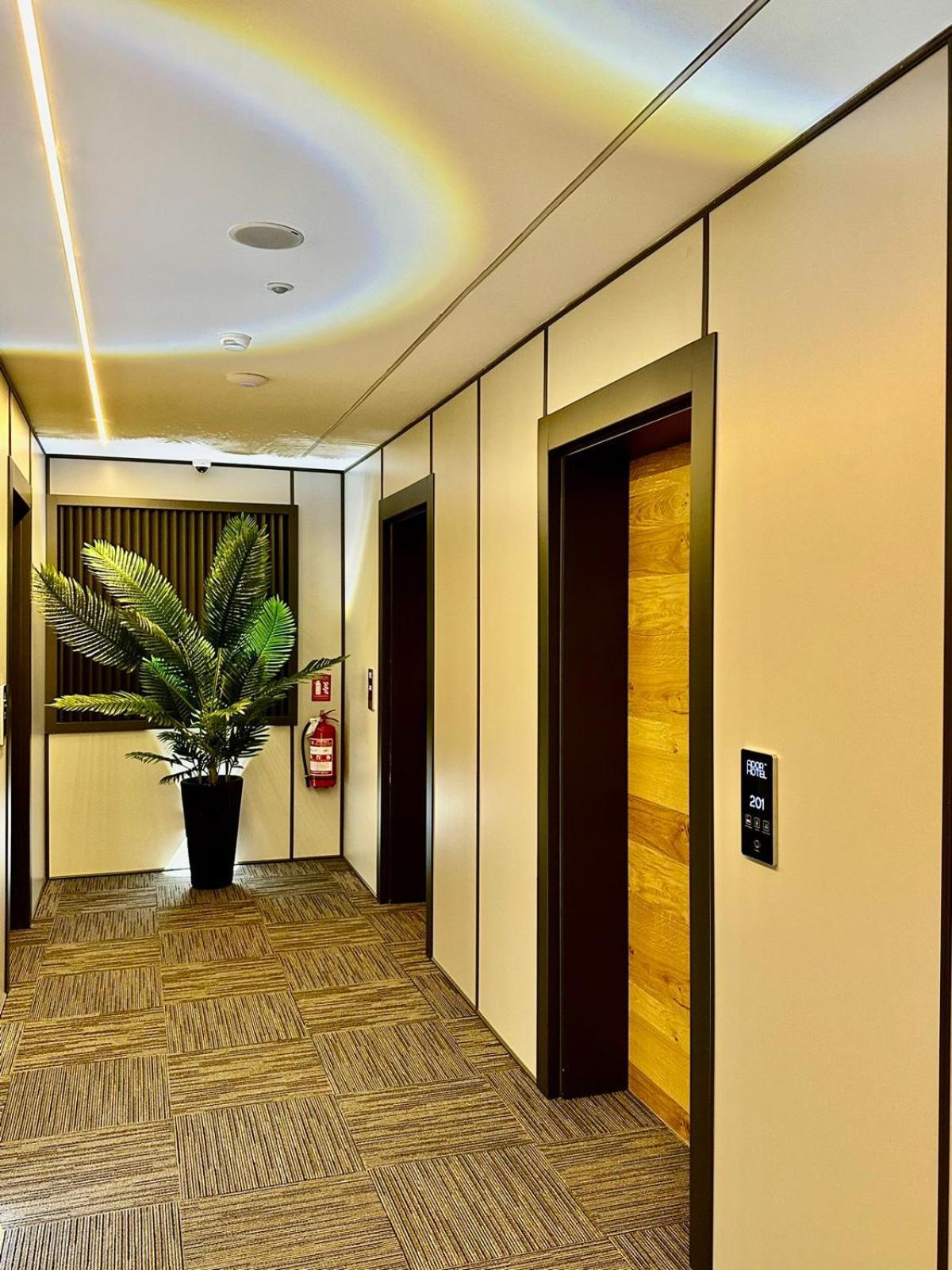 Ador Hotel North Mitrovica Dış mekan fotoğraf